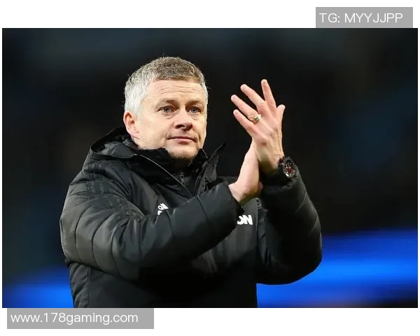 索肖与阿雅的比赛分析及双方战术对比探讨