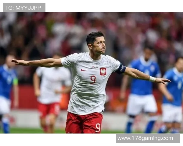 莱万在赛场上的辉煌成就与未来发展潜力的深度分析与展望