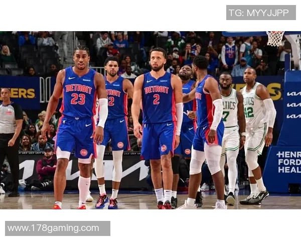 湖人队与雷霆队历史交锋战绩回顾及精彩瞬间分析